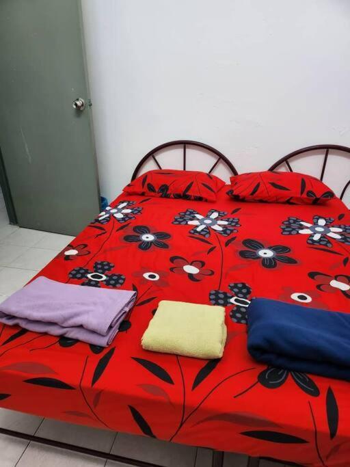 D'Haja 61 Klia Sepang With 3 Airconds & Wifi Villa Banting  Buitenkant foto